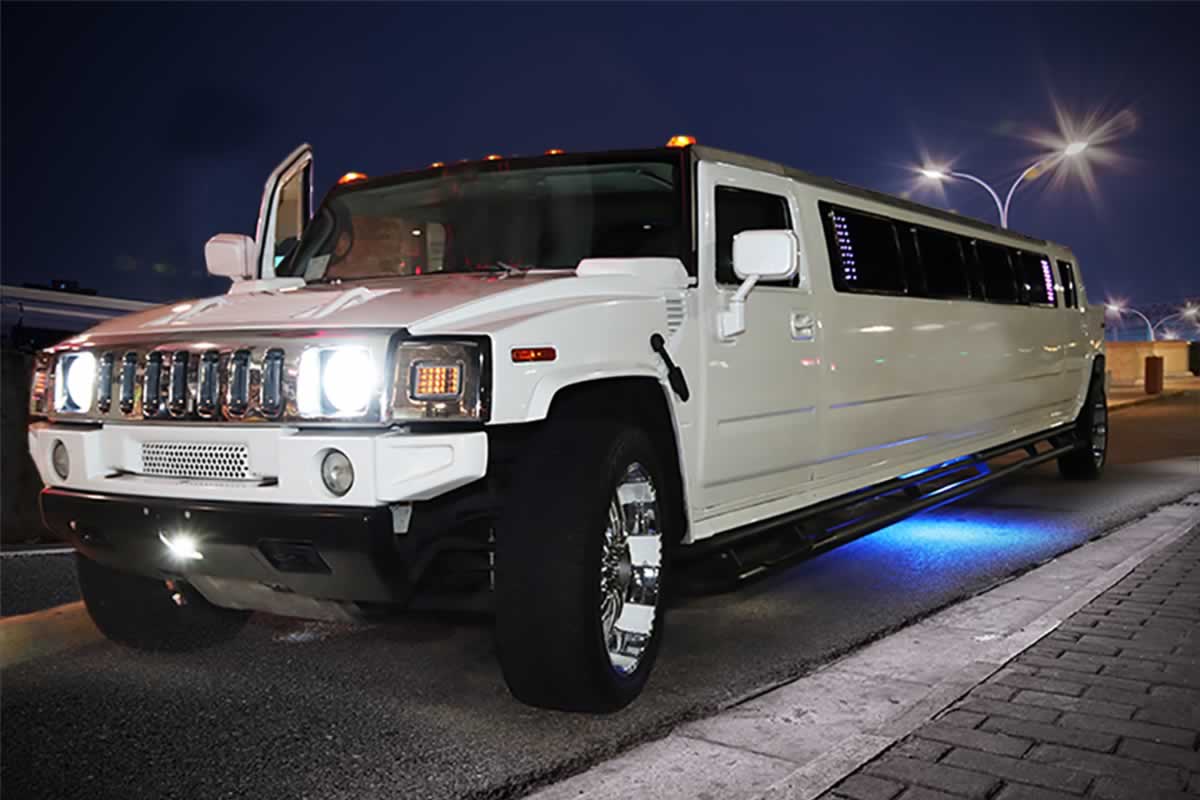 Hummer H2 stretch limo