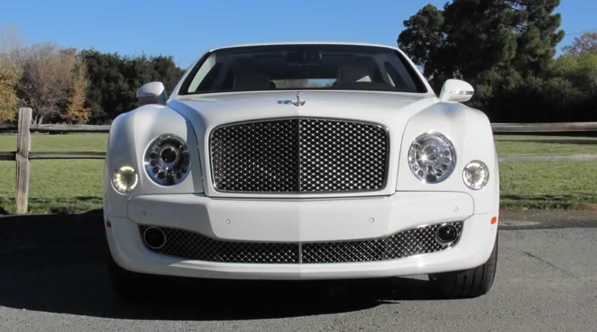 Bentley Mulsanne front exterior
