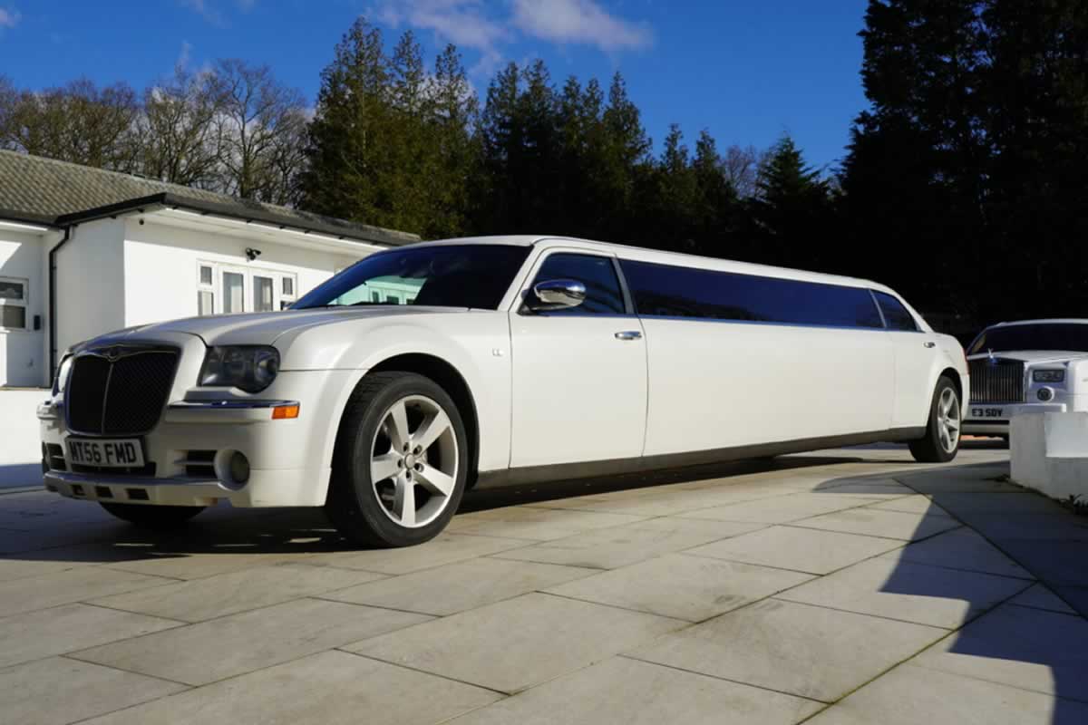 Chrysler stretch limo passenger side view