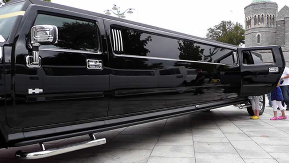 Black Hummer long side view