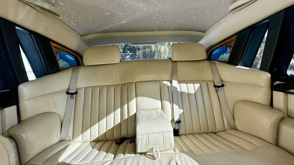 Rolls-RoycePhantom Series I white leather interior