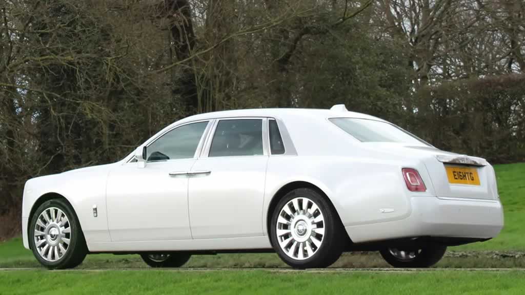 Rolls-Royce Phantom 8 rear