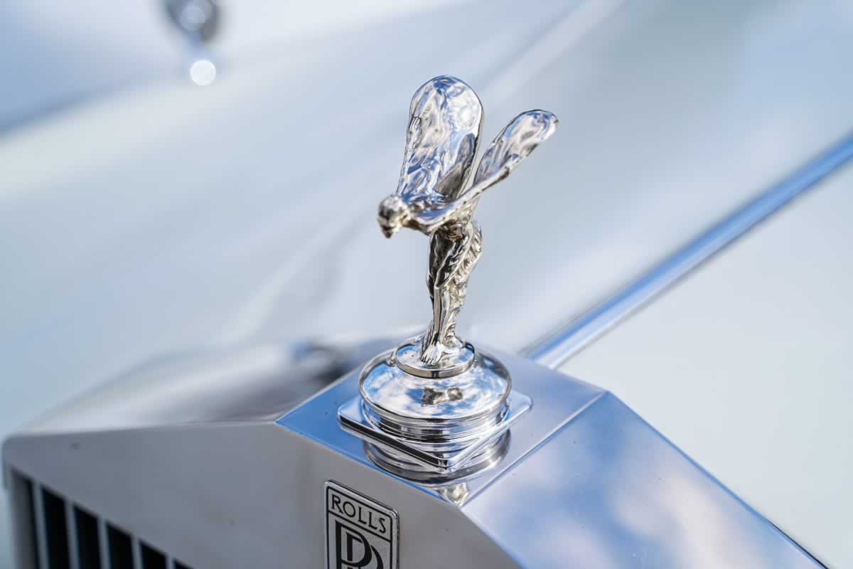 Rolls-Royce Spirit-of-destiny on bonnet